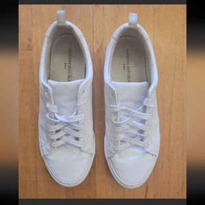 Banana Republic Men's Size 8 White Leather Lace Up Sneakers
